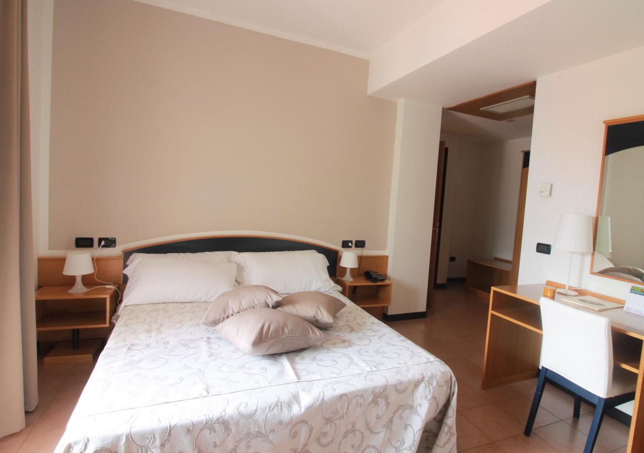 Hotel Ristorante Sensole Сульцано Экстерьер фото